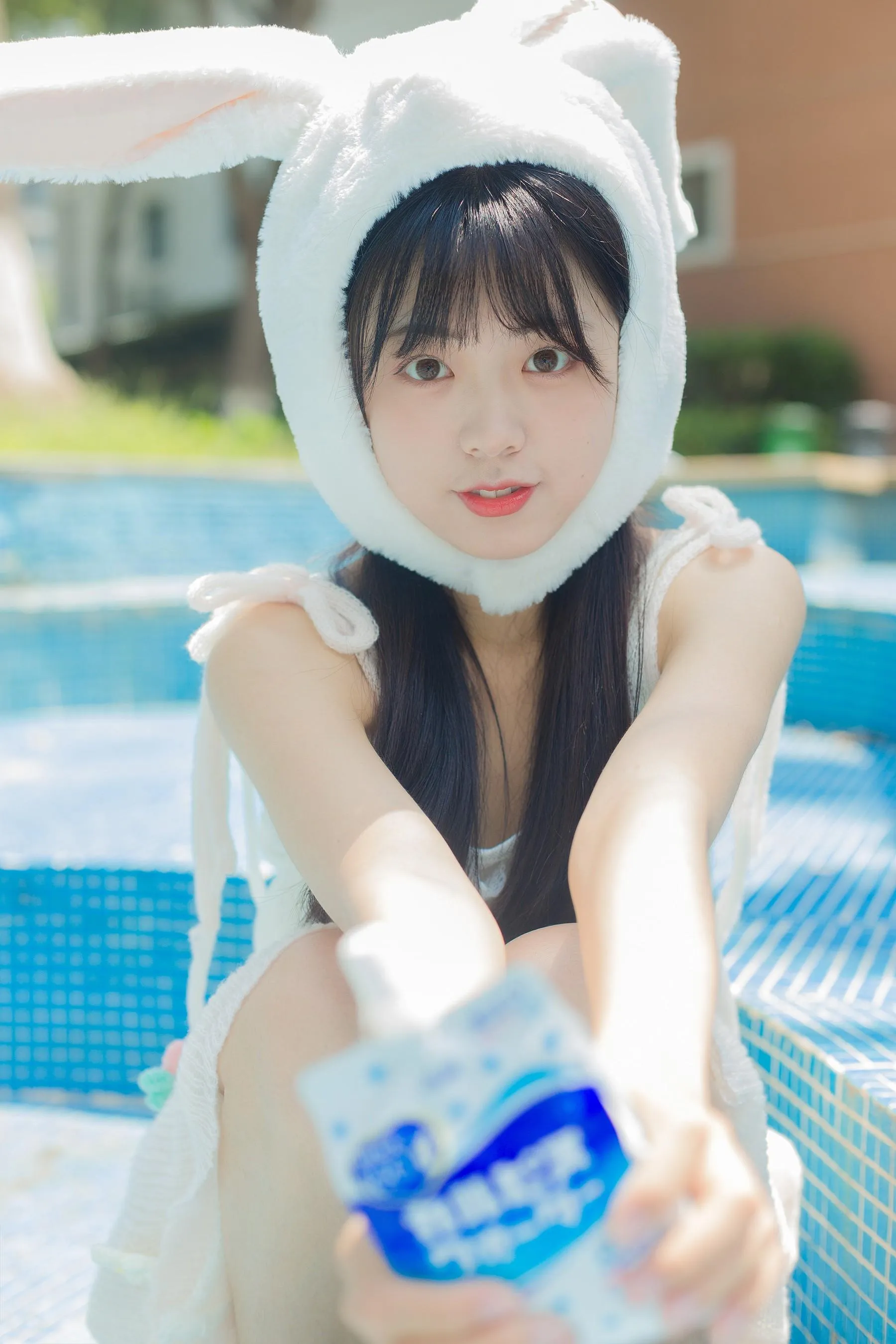 [YITUYU艺图语]2022.07.09 夏日泳池的兔子 可爱泡泡呀 [36P]插图7